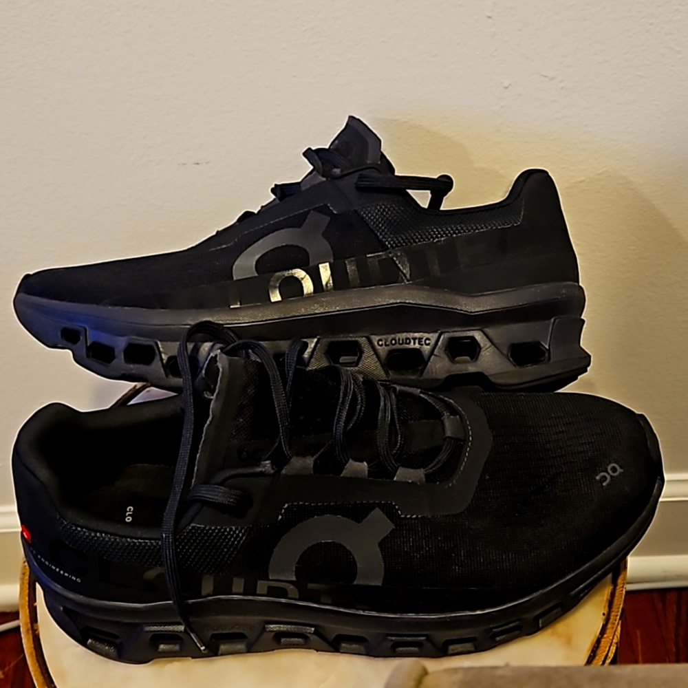 On Running Cloud Monster Men's size 11